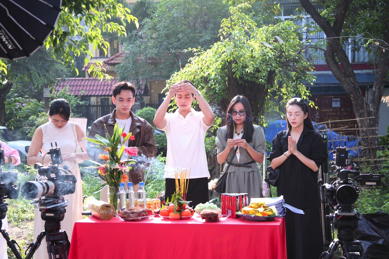 NSƯT Công Ninh tái xuất, kết hợp cùng Thân Thúy Hà và Trương Minh Quốc Thái trong dự án mới