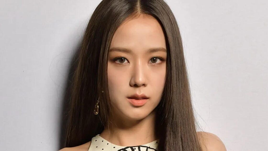 Jisoo (BlackPink) bị stylist tố 'ăn cắp' quần áo