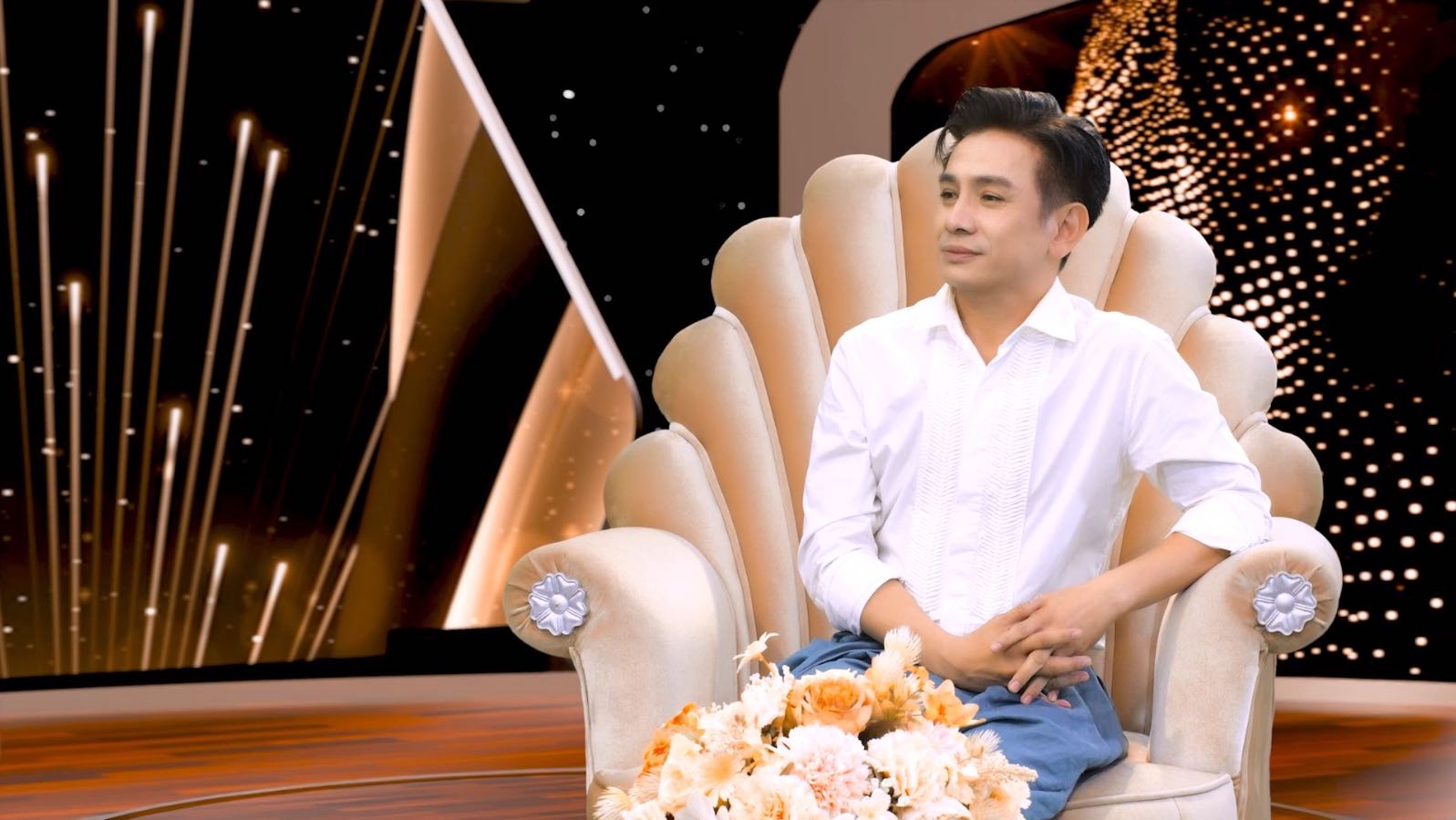 Đình Toàn hé lộ tuổi thơ sống cùng băng cassette và những đêm chờ nghe nhạc
