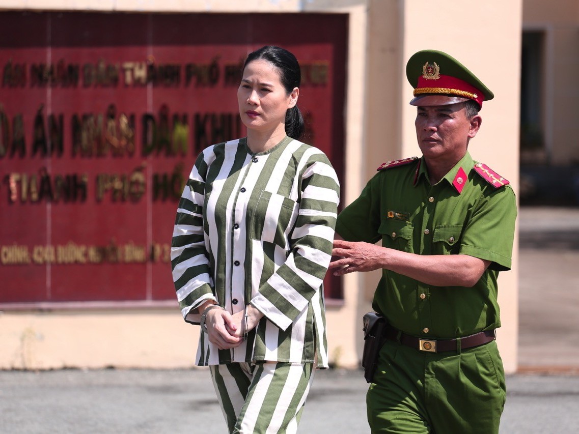 Thân Thúy Hà 'ngã ngựa', Trần Phong trả giá, cái kết 'Người thừa kế không danh phận' khiến khán giả rơi nước mắt