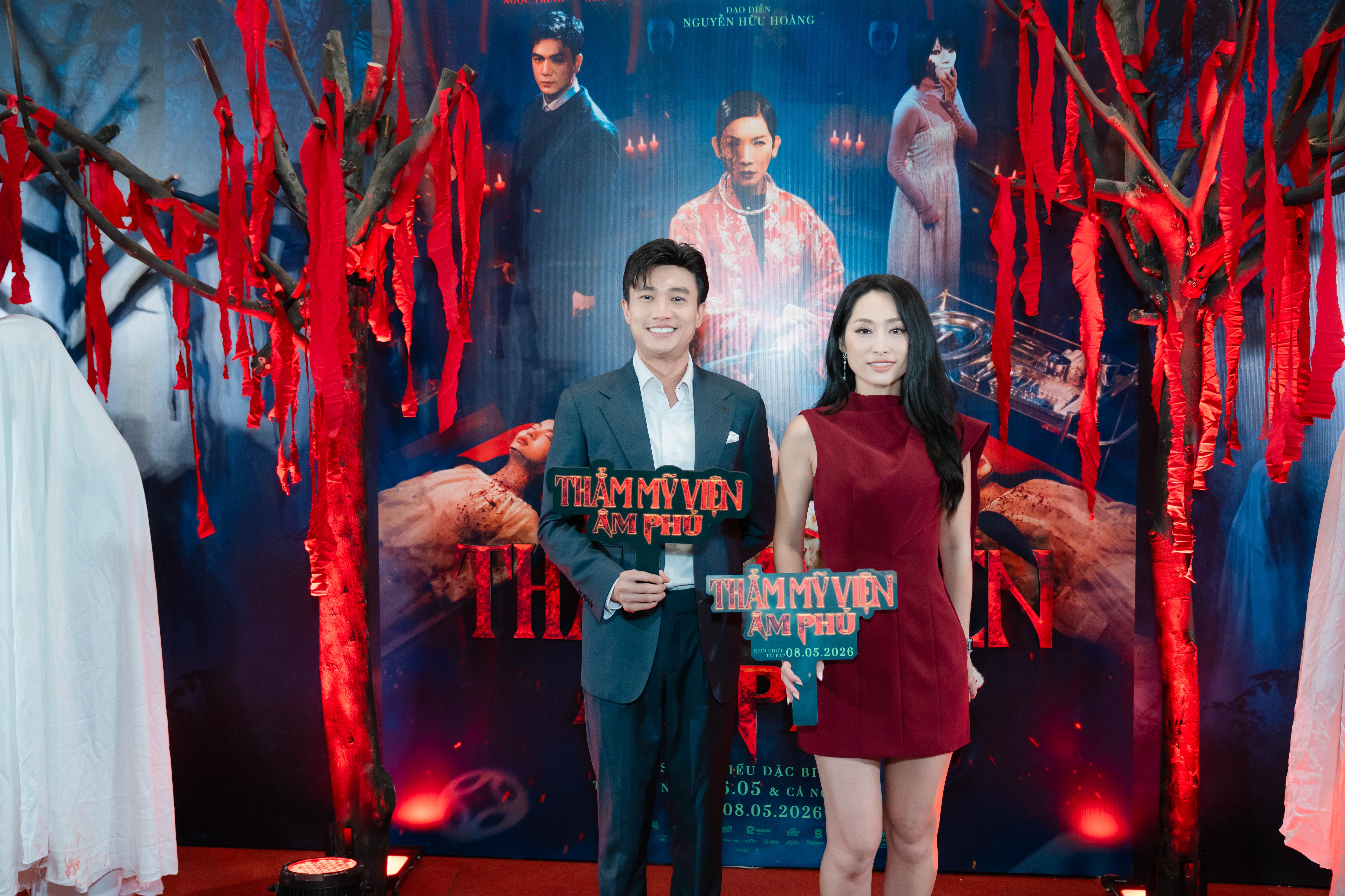 Đông đảo showbiz Việt chúc mừng phim 'Thẩm mỹ viện âm phủ' của Xuân Lan, Ngọc Trinh