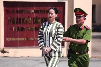 Thân Thúy Hà 'ngã ngựa', Trần Phong trả giá, cái kết 'Người thừa kế không danh phận' khiến khán giả rơi nước mắt