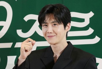 Kim Seon Ho trở lại gây chú ý, né tránh chuyện trốn thuế