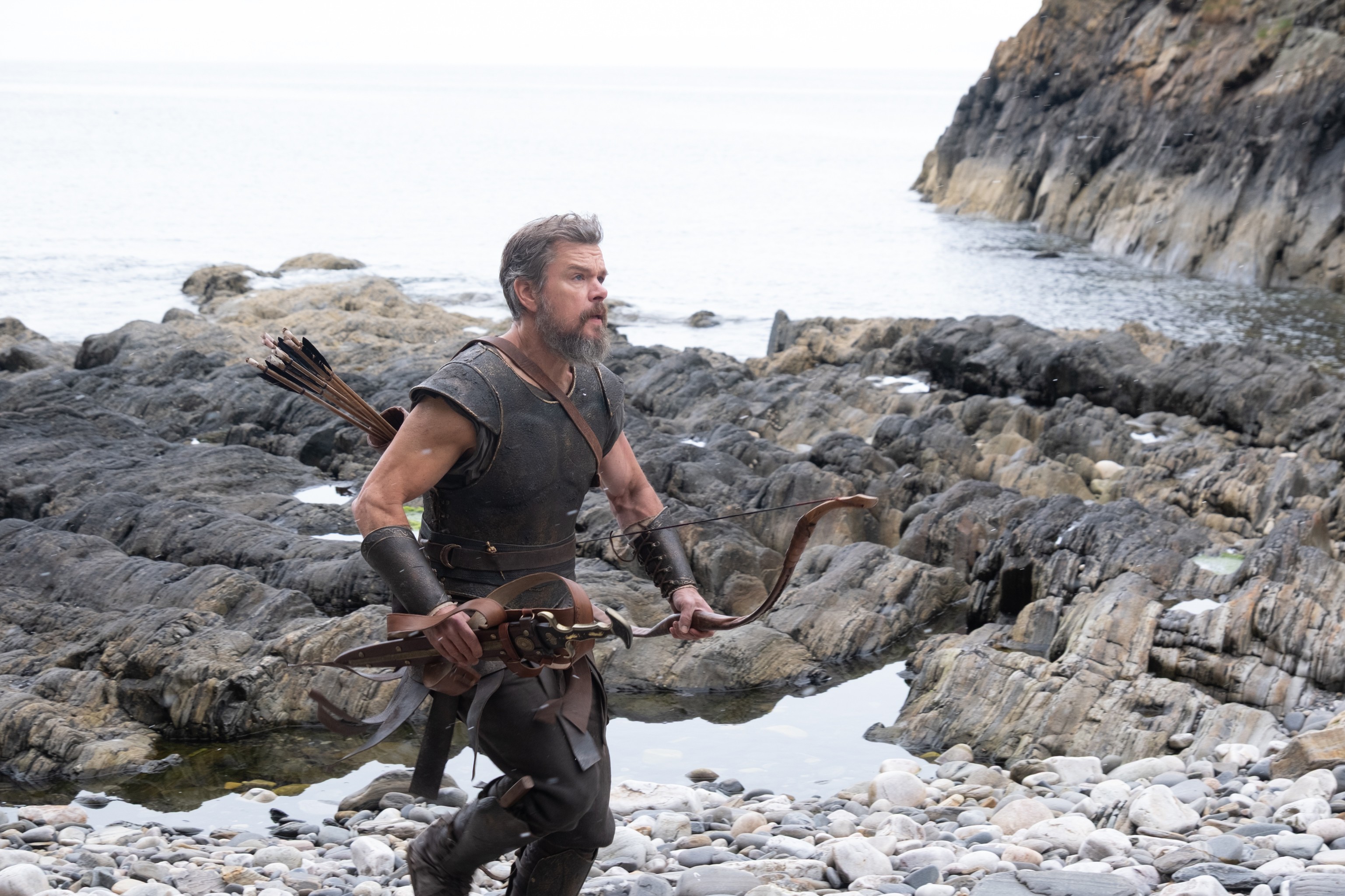 'The Odyssey' ra mắt trailer mới: Matt Damon đánh nhau với người khổng lồ, lưu lạc trên hòn đảo của Charlize Theron