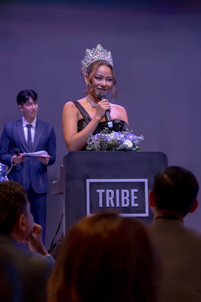 Á hậu 1 'Miss Universe Philippines 2020' chính thức kế nhiệm Chelsea Fernandez trở thành 'Miss Cosmo Philippines 2026'