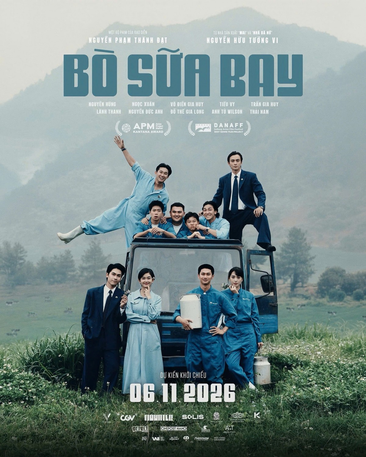 Võ Điền Gia Huy tiếp tục 'đốt mắt' fan bằng visual bad boy trong 'Bò sữa bay'