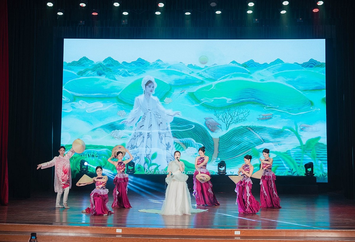 'Mạch Lam Giang 2026': Tôn vinh, lan toả giá trị di sản dân ca Ví, Giặm Nghệ Tĩnh