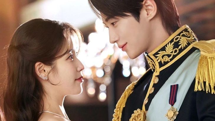 'Perfect Crown' bị chỉ trích vì xuyên tạc lịch sử