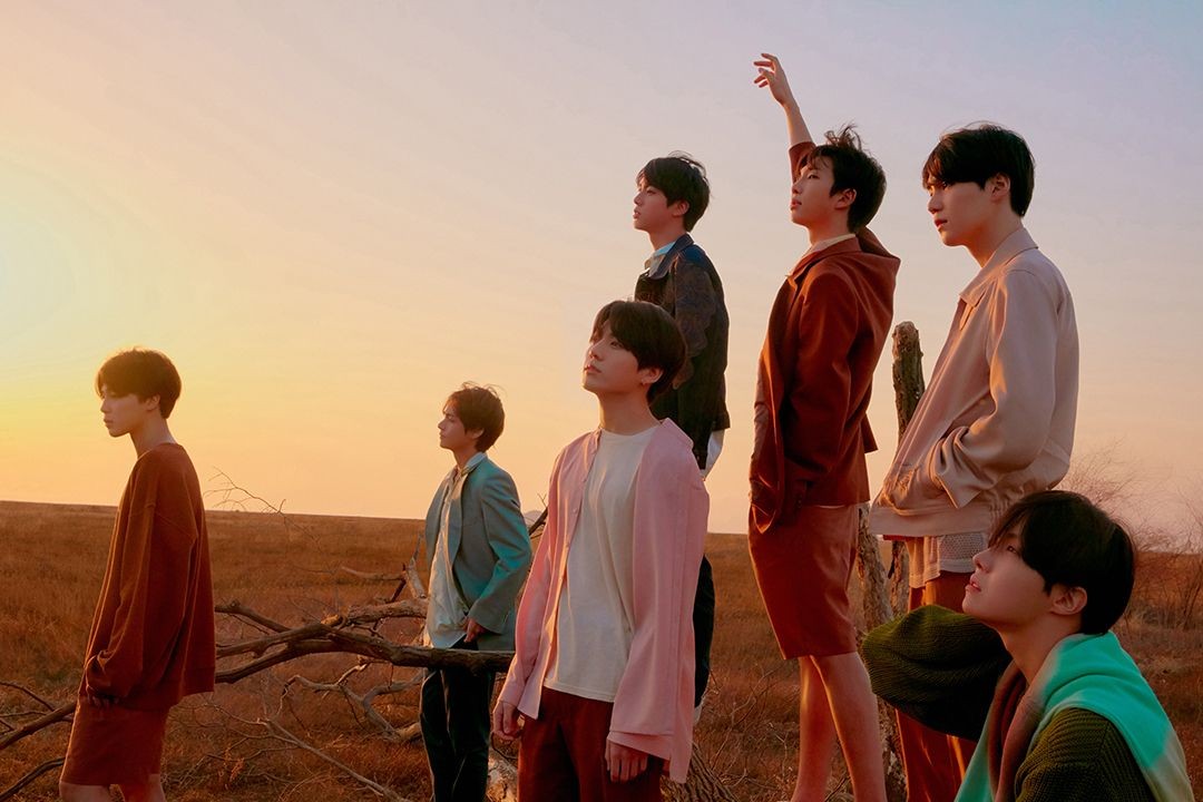 BTS trở thành nhóm nhạc Châu Á duy nhất được vinh danh thành 'Biểu tượng kỉ lục thế giới'.