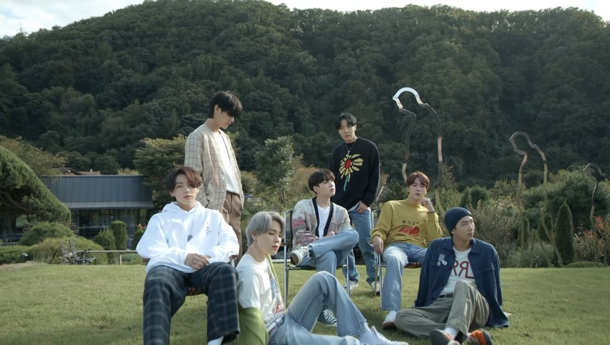 BTS trở thành nhóm nhạc Châu Á duy nhất được vinh danh thành 'Biểu tượng kỉ lục thế giới'.