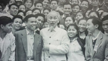 Vận dụng tư tưởng Hồ Chí Minh về 'Đoàn kết, đoàn kết, đại đoàn kết' trong giai đoạn phát triển mới của đất nước