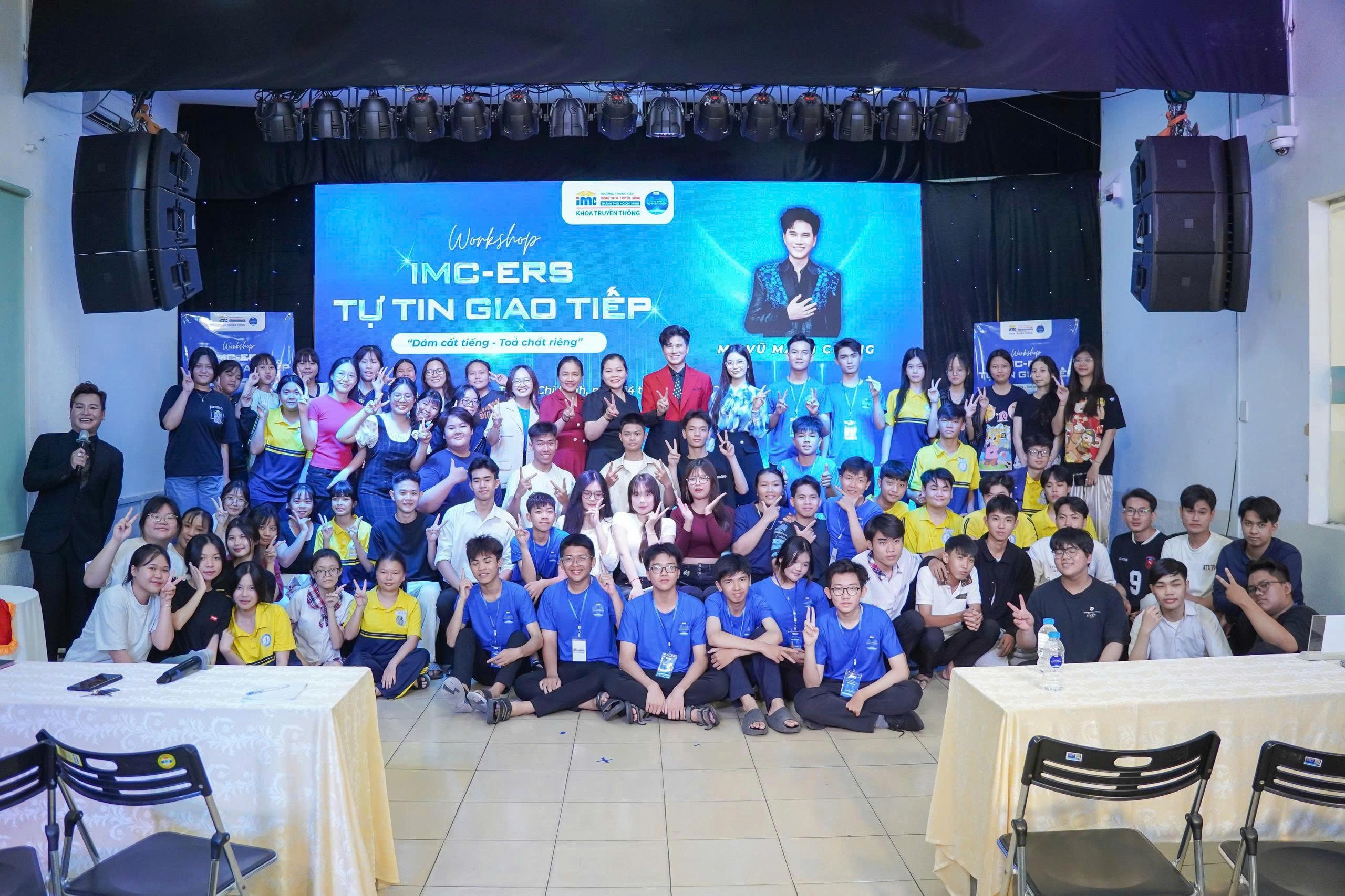 Những bước chân dị cảm và trái tim đa cảm trên hành trình truyền lửa của MC Vũ Mạnh Cường