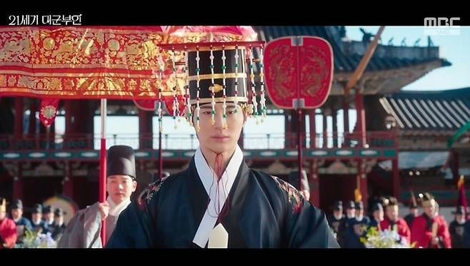 Làn sóng tẩy chay 'Perfect Crown' leo thang, chương trình liên quan bị hủy bỏ