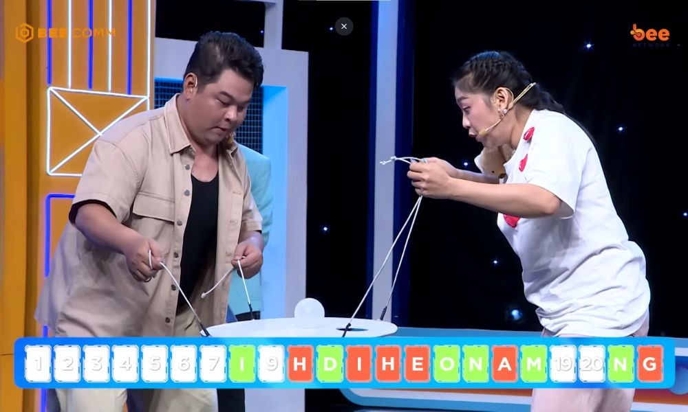 'Úm ba la ra chữ gì?': Trước dàn mỹ nam cao lớn, diễn viên Maika vẫn tự tin 'đối đầu', thắng đậm 45 triệu đồng