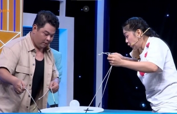 'Úm ba la ra chữ gì?': Trước dàn mỹ nam cao lớn, diễn viên Maika vẫn tự tin 'đối đầu', thắng đậm 45 triệu đồng