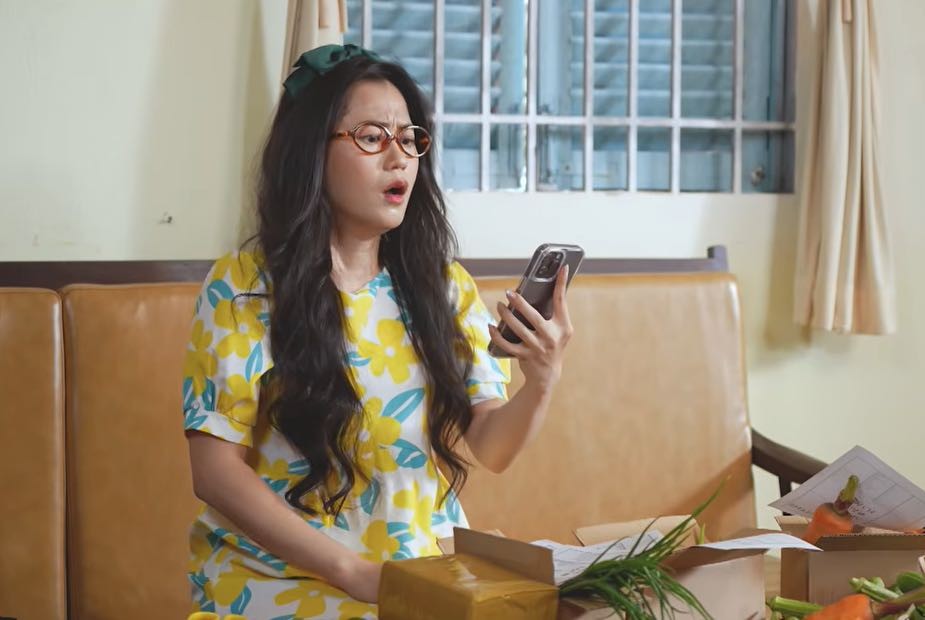 'Cười cùng Bác Ba Phi': Lâm Vỹ Dạ hoảng hốt khi bị phốt bán hàng kém chất lượng