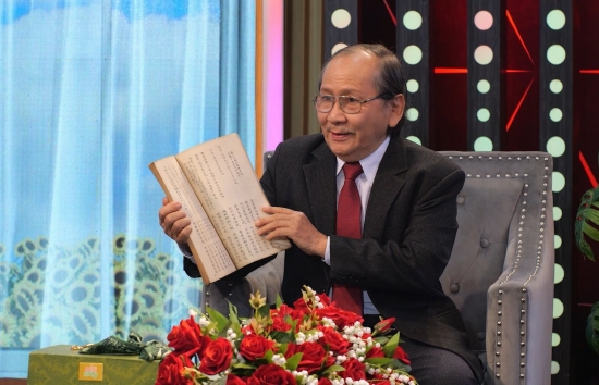 'Đời rất đẹp': Công trình 10 năm ròng rã về Cao Bá Quát và sứ mệnh giữ hồn cốt ngôn ngữ Việt