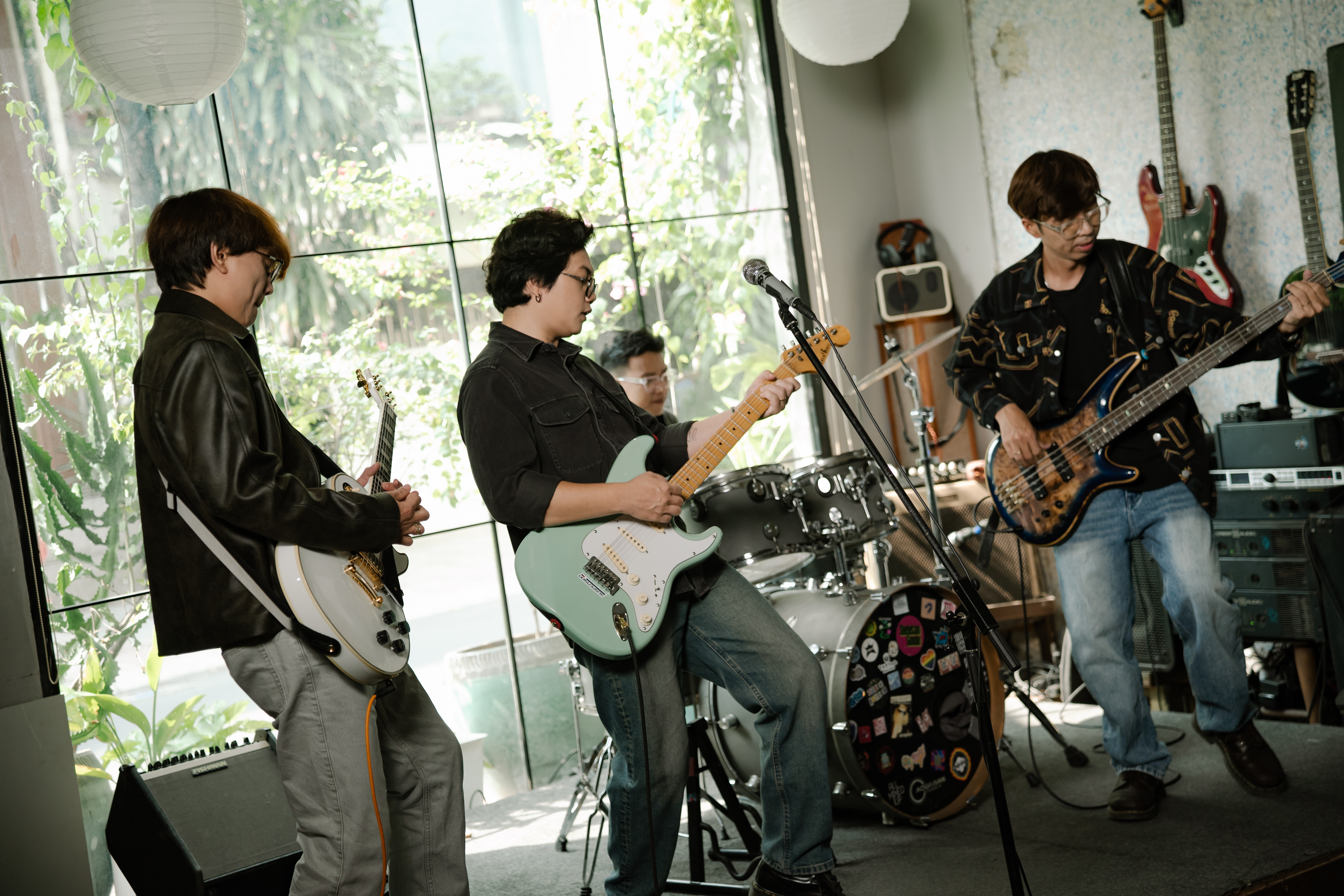 Sau album 'KIM', Chillies ra mắt 'Từ đầu' như một dấu mốc đặc biệt trong hành trình 9 năm làm nghề