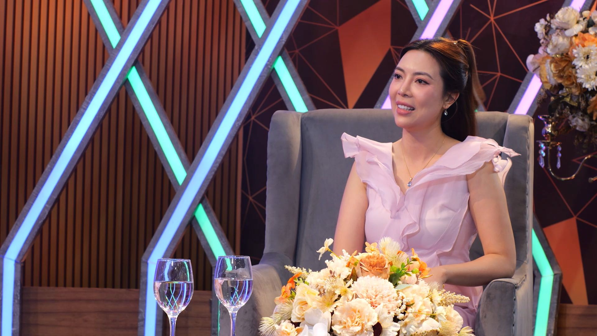 Không chỉ đi hát, Quán quân Tuyết Mai gây bất ngờ với đam mê mix nhạc
