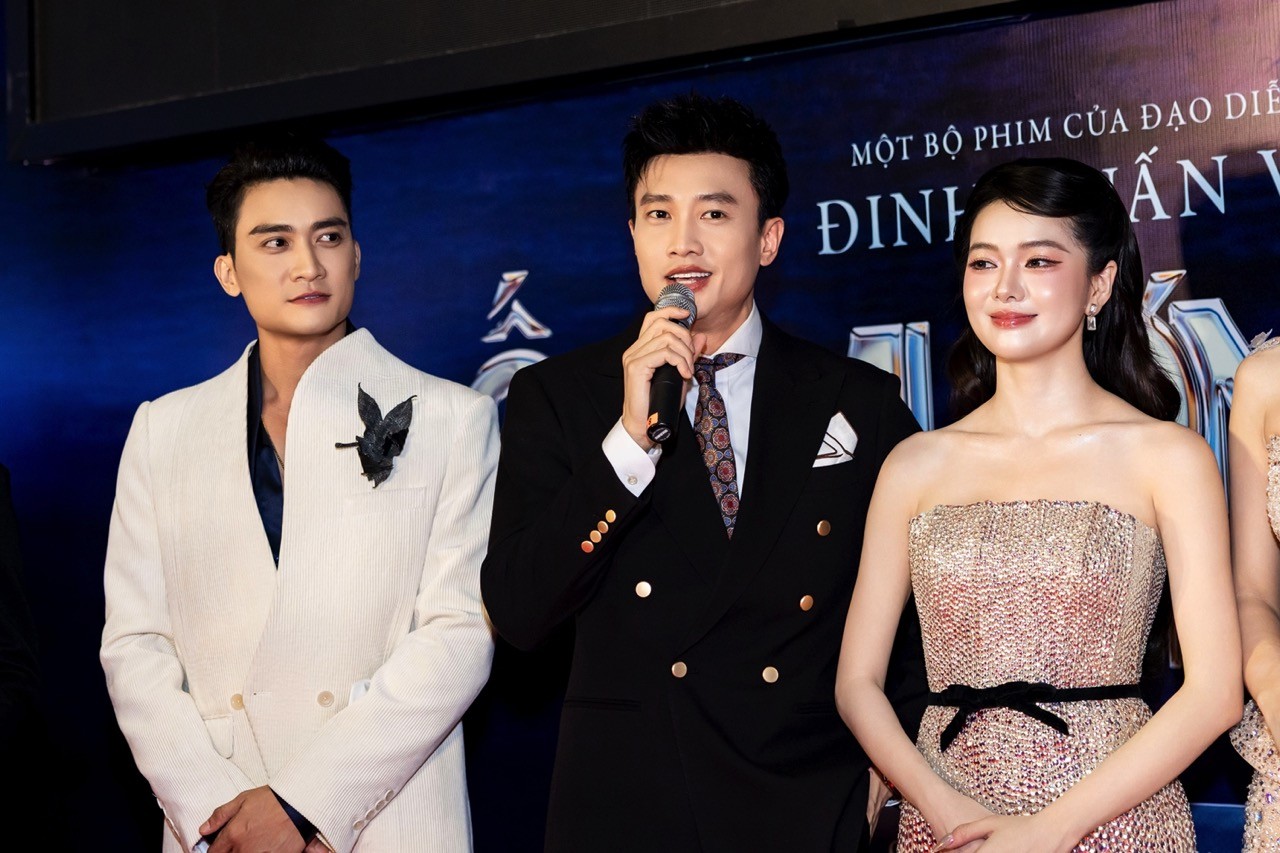 Dàn diễn viên 'Ốc mượn hồn' lộng lẫy trên thảm đỏ buổi ra mắt phim