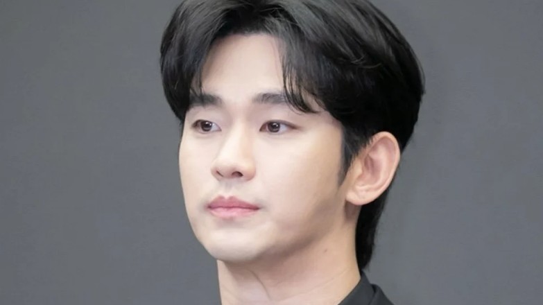 Kim Soo Hyun cảm ơn vì được minh oan