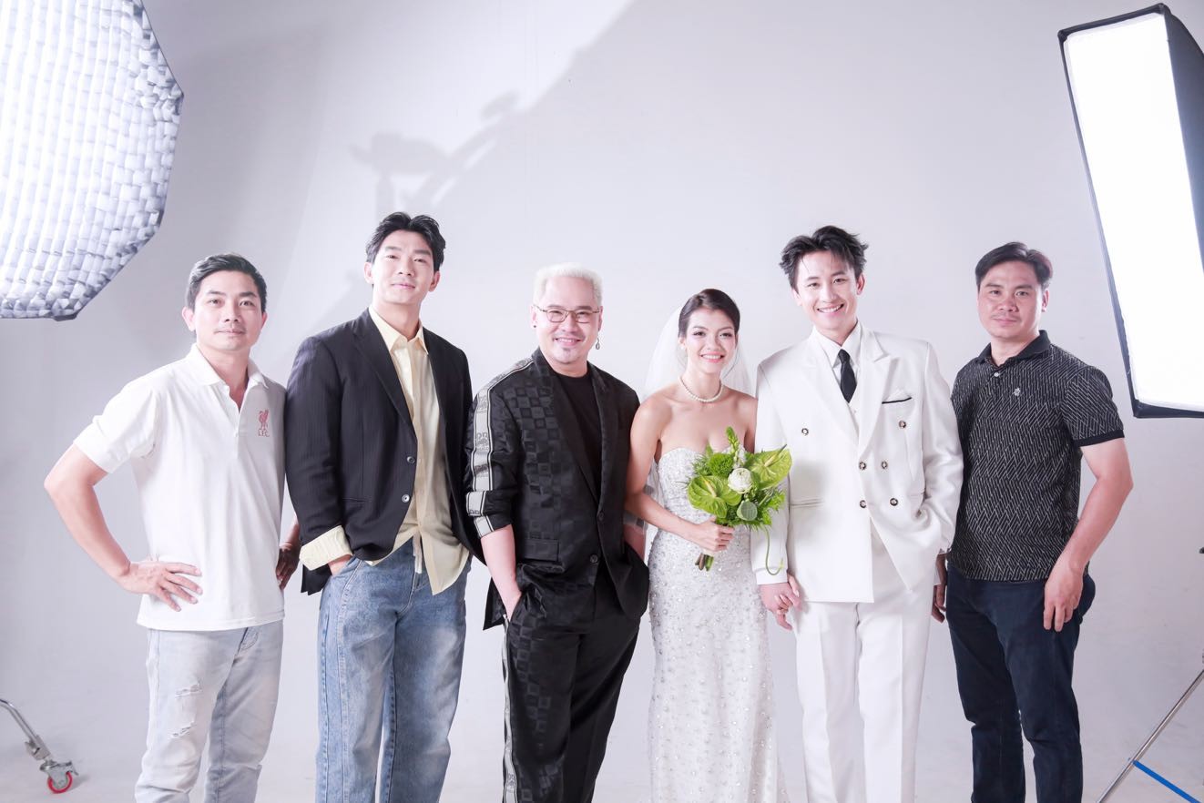 Đạo diễn Tống Thanh Hùng quy tụ dàn sao thực lực vào bộ đôi MV mới