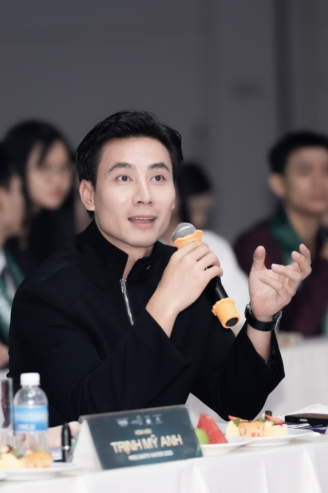 Manhunt Mai Tuấn Anh trở lại với vai trò giám khảo