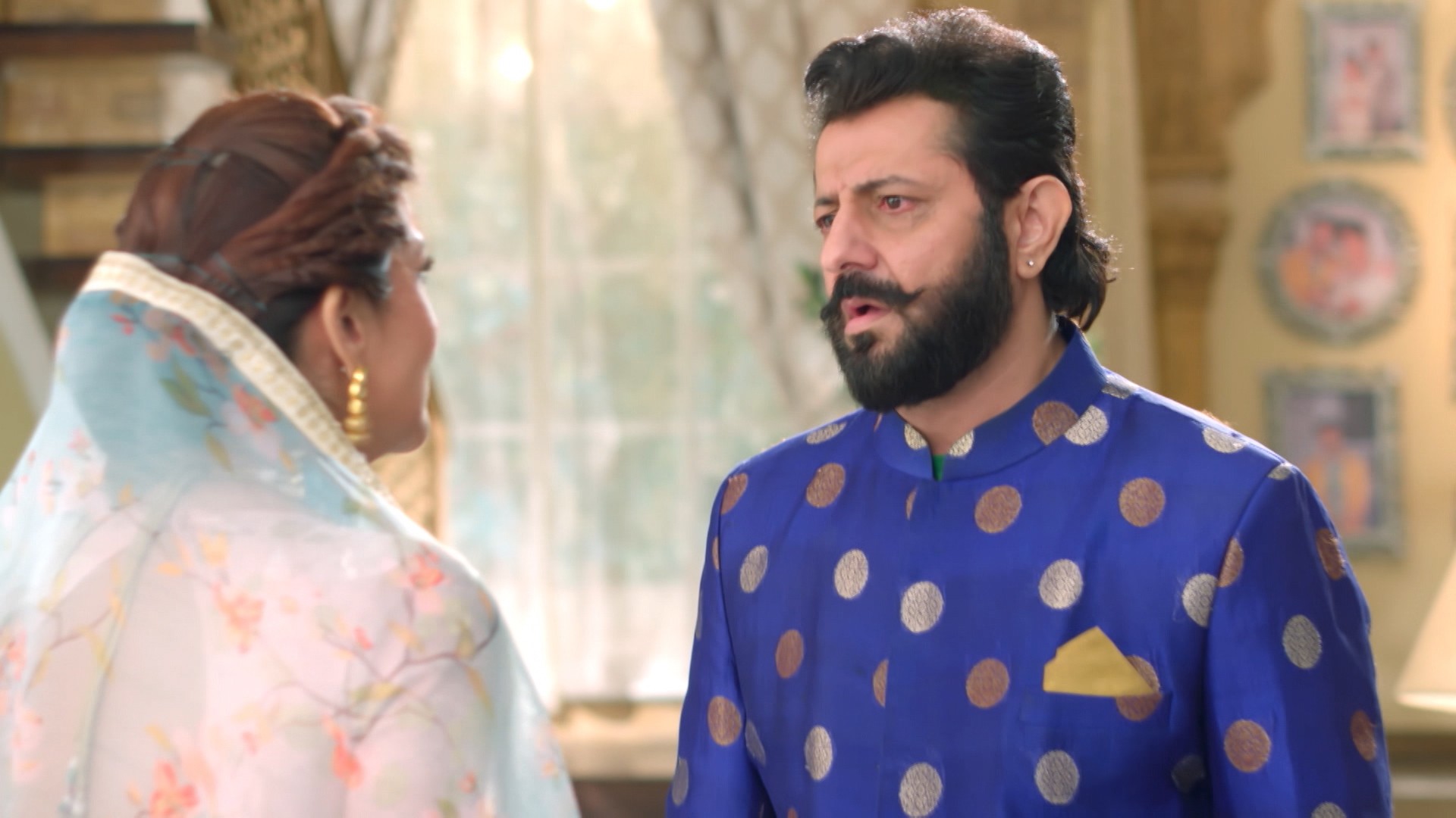 Từ 'soái ca' màn ảnh đến Hoàng tử gia tộc, Fahmaan Khan bùng nổ trong 'Nàng dâu bất đắc dĩ'
