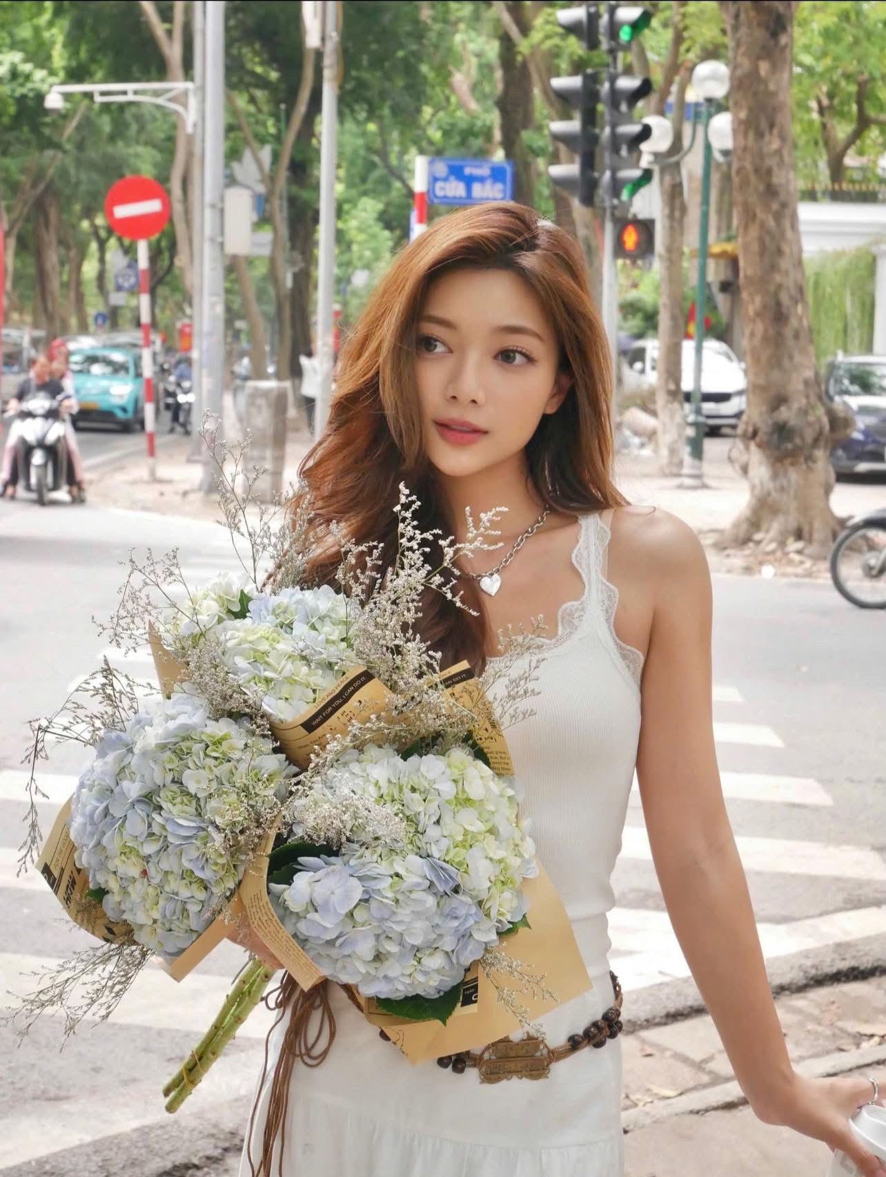 Niềm hạnh phúc viên mãn của Hoa hậu điện ảnh Thanh Xuân - mẹ của nữ chính Lật mặt 4 trước ngày gả con gái