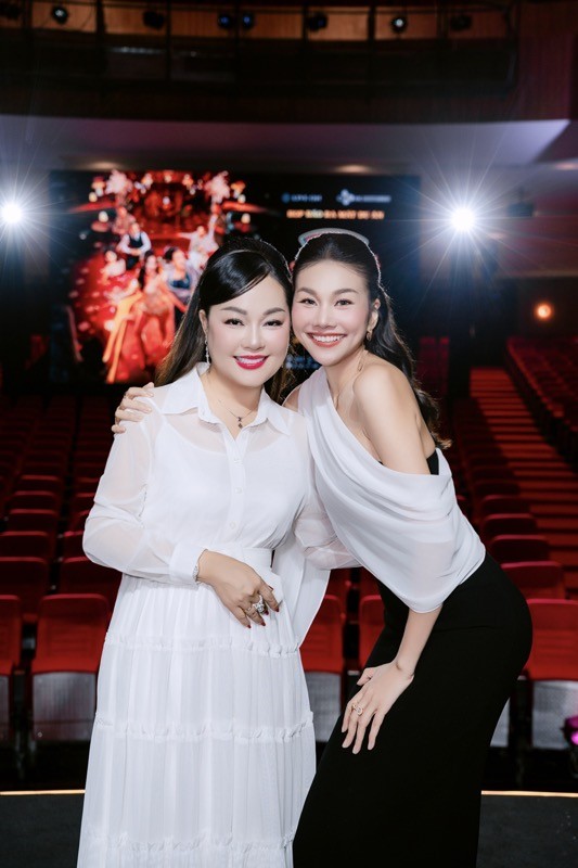 Hoa hậu Hoàng Thanh Nga ghi dấu ấn thanh lịch tại loạt sự kiện nổi bật