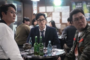 Màn ảnh Hàn tháng 6: Khi những mảnh ghép cuộc đời tìm thấy sự giao thoa