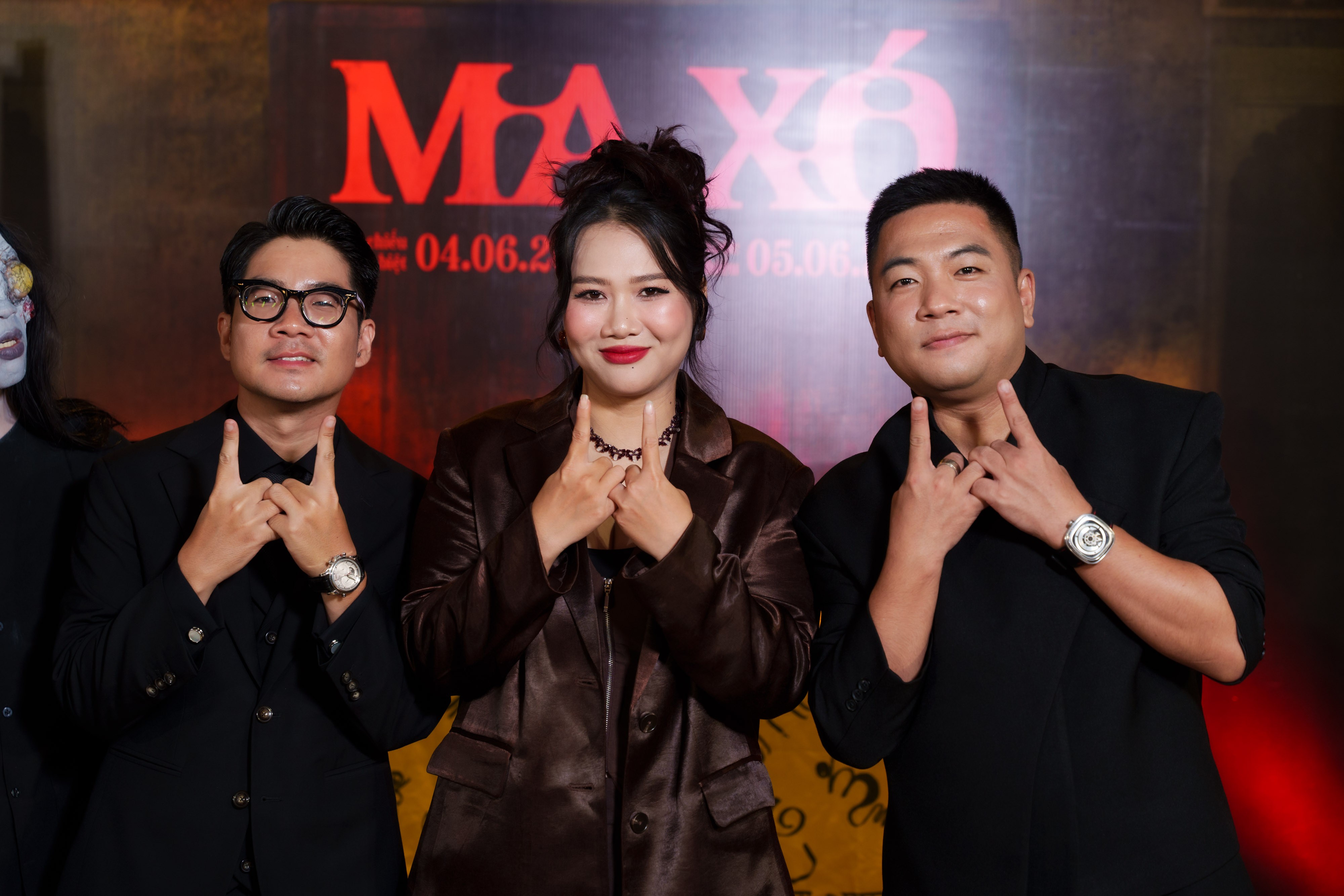 Giữa không khí kinh dị bao trùm, nam thần Avin Lu đại náo Premiere 'Ma Xó' bằng màn 'bẻ lái' cực gắt