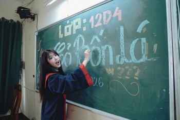 PiaLinh kết hợp cùng Buitruonglinh trong 'Cỏ bốn lá' - Bản nhạc dịu dàng cho mùa bế giảng, màu nhạc hopecore đầy hy vọng