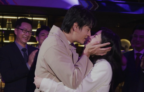 Tống Thiến và Trần Nghiên Hy kể câu chuyện tình yêu không dành cho những người muốn 'cưới cho xong'