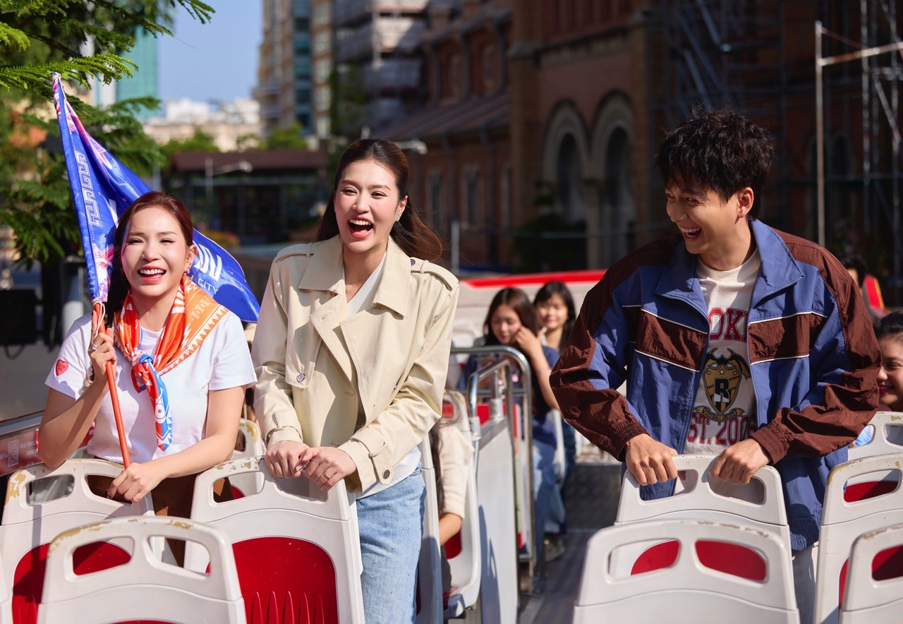'Wow Ho Chi Minh City' tập 1: Ngô Kiến Huy, Khả Như, Đoàn Thiên Ân 'bắn' tiếng Anh, tiếng Thái ở chợ Bến Thành