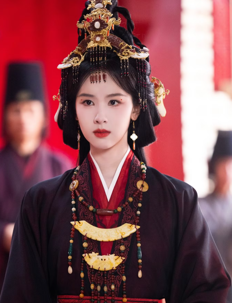 'Kiều Sở' gây sốt trên Netflix Việt nhưng gây tranh cãi về diễn xuất