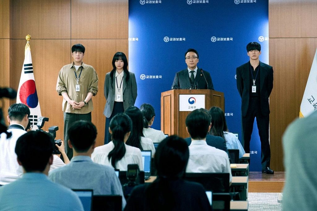 'Teach You a Lesson' của Netflix gây tranh cãi vì kỳ thị phụ nữ