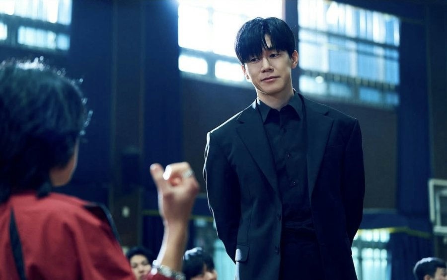 'Teach You a Lesson' leo Top 1 Netflix chỉ sau một ngày ra mắt