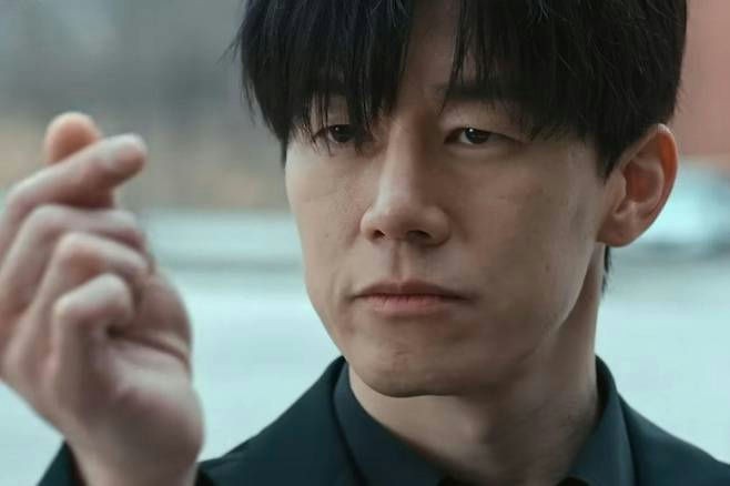 'Teach You a Lesson' leo Top 1 Netflix chỉ sau một ngày ra mắt