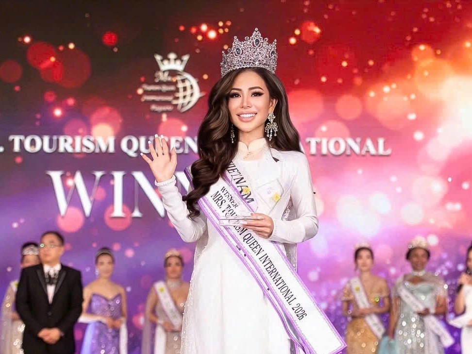 Vân Phạm đăng quang 'Mrs. Tourism Queen International 2026', mang về cú đúp danh hiệu cho Việt Nam