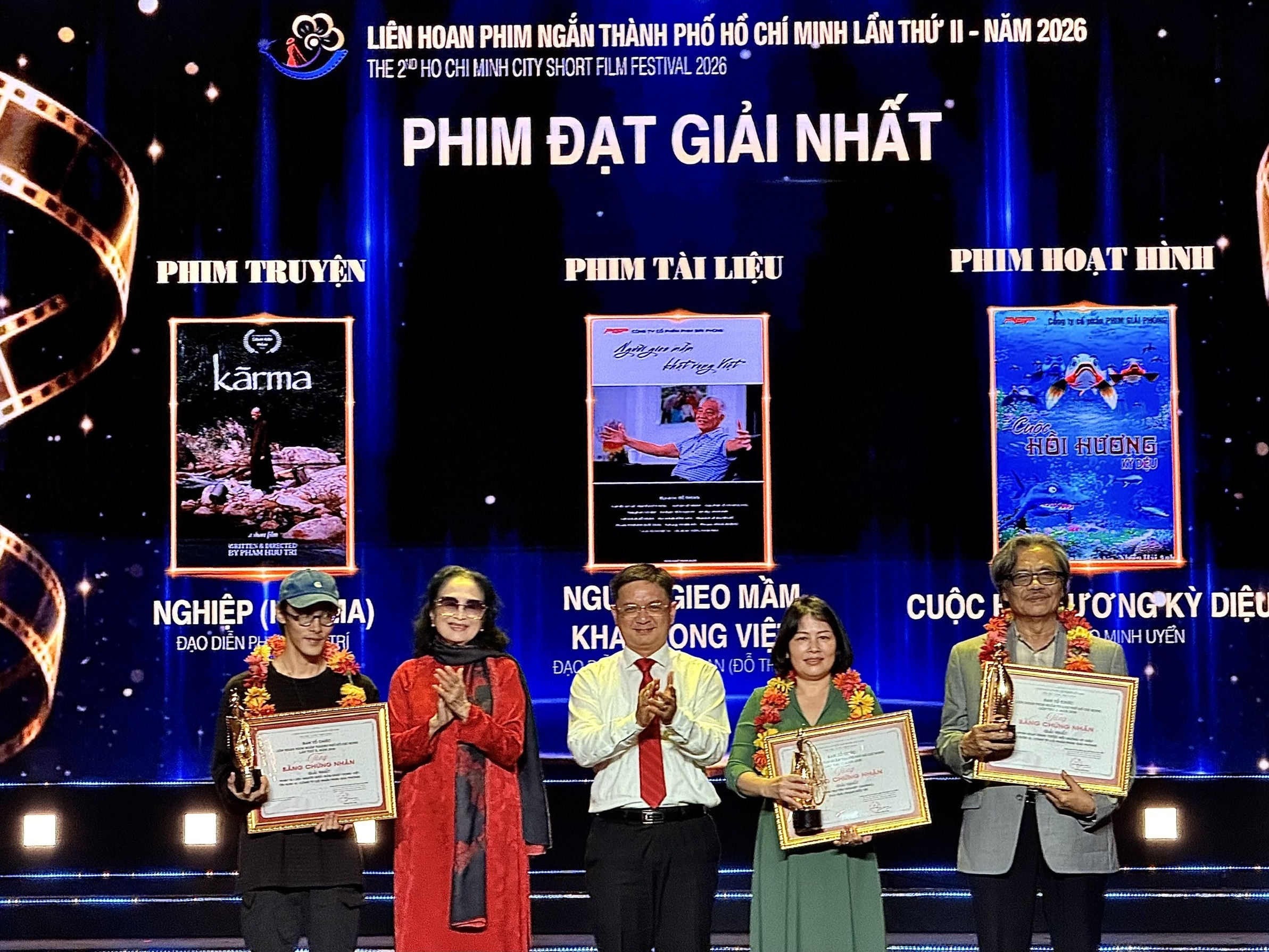 9 giải thưởng cao nhất thuộc về sinh viên Khoa Âm nhạc Sân khấu Điện ảnh trường Đại học Văn Lang tại Liên hoan phim ngắn TP. HCM lần II