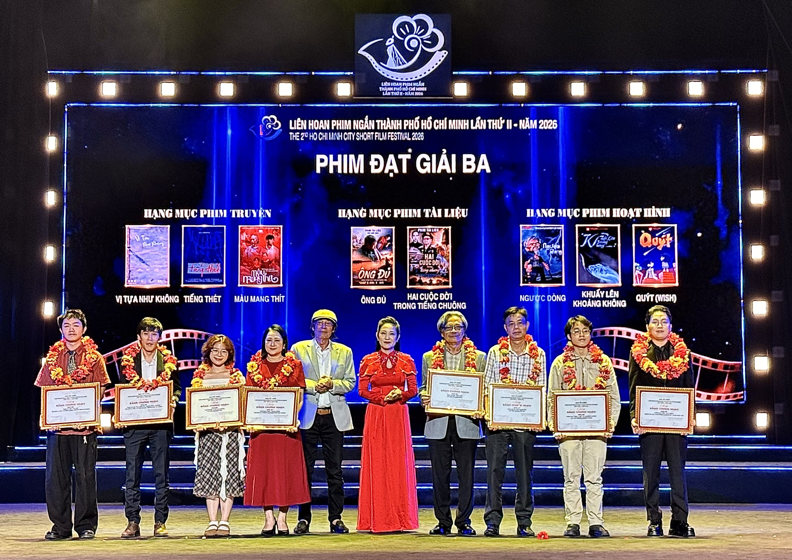 9 giải thưởng cao nhất thuộc về sinh viên Khoa Âm nhạc Sân khấu Điện ảnh trường Đại học Văn Lang tại Liên hoan phim ngắn TP. HCM lần II