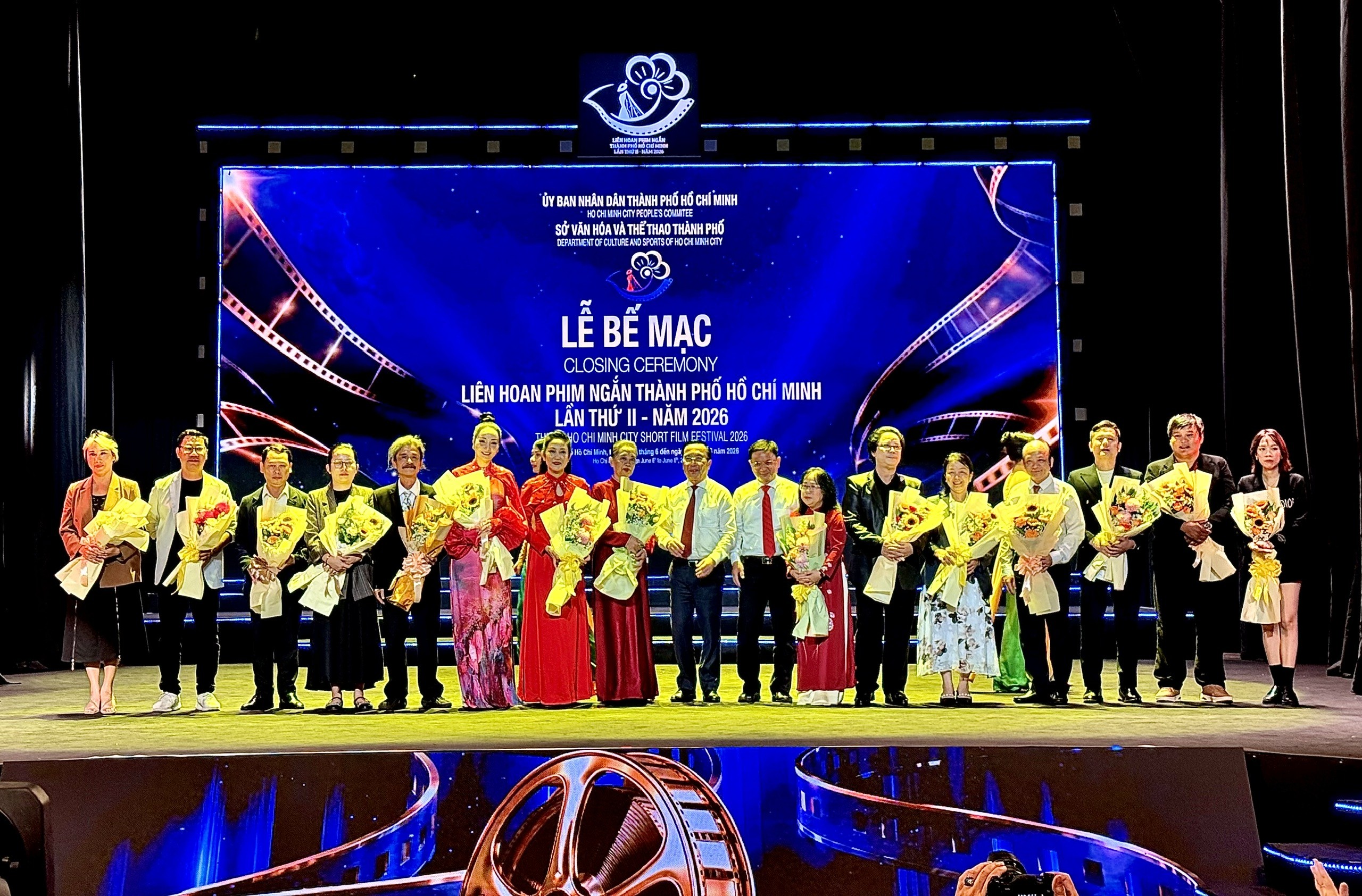 9 giải thưởng cao nhất thuộc về sinh viên Khoa Âm nhạc Sân khấu Điện ảnh trường Đại học Văn Lang tại Liên hoan phim ngắn TP. HCM lần II