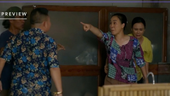 'Phía bên kia thành phố' tập 11: Ông ngoại Khuê gây phẫn nộ khi định bán con gái để trả nợ cờ bạc