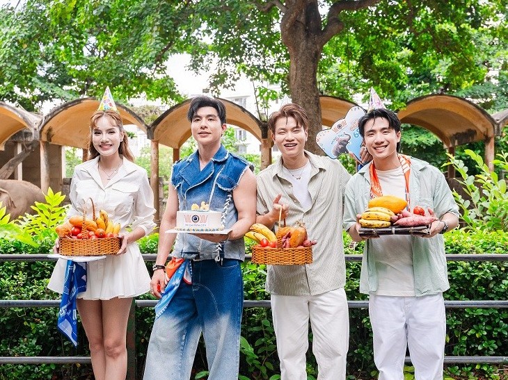 Steven Nguyễn, Ninh Dương Story, Hoa hậu Lê Hoàng Phương gây bất ngờ khi lần đầu làm hướng dẫn viên du lịch cho 'Wow Ho Chi Minh City'