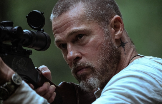 Brad Pitt bụi bặm, phong trần trong hành trình sinh tồn nghẹt thở của 'Trái tim quái thú'