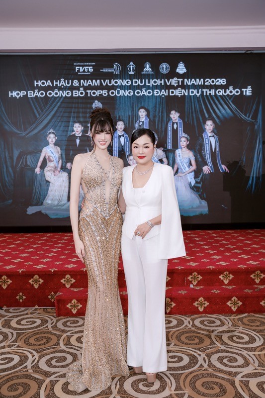 Hoa hậu Hoàng Thanh Nga nổi bật tại họp báo công bố Top 5 và các đại diện dự thi quốc tế