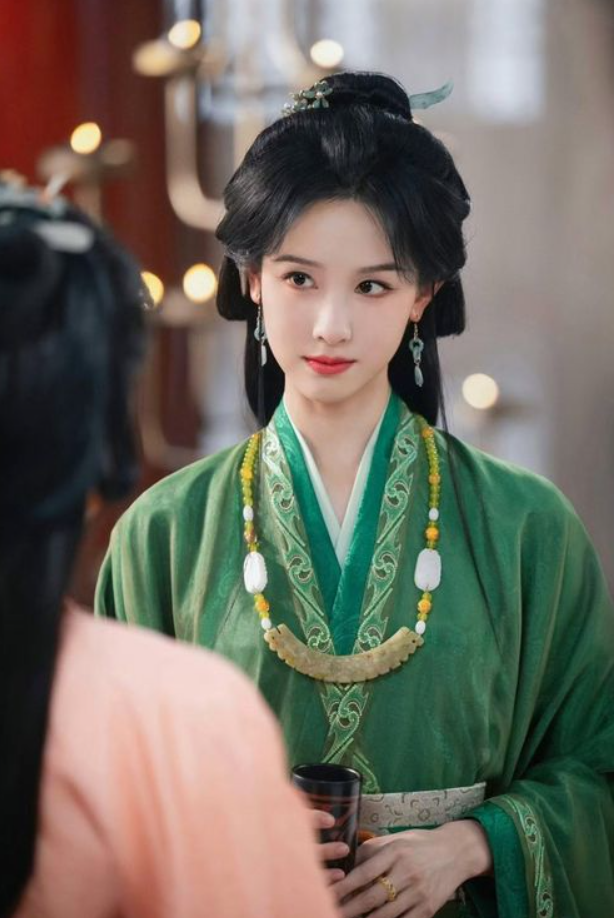 ‘Kiều Sở’ hụt hơi, Trần Đô Linh không ‘cứu’ được kịch bản thiếu sức nặng?