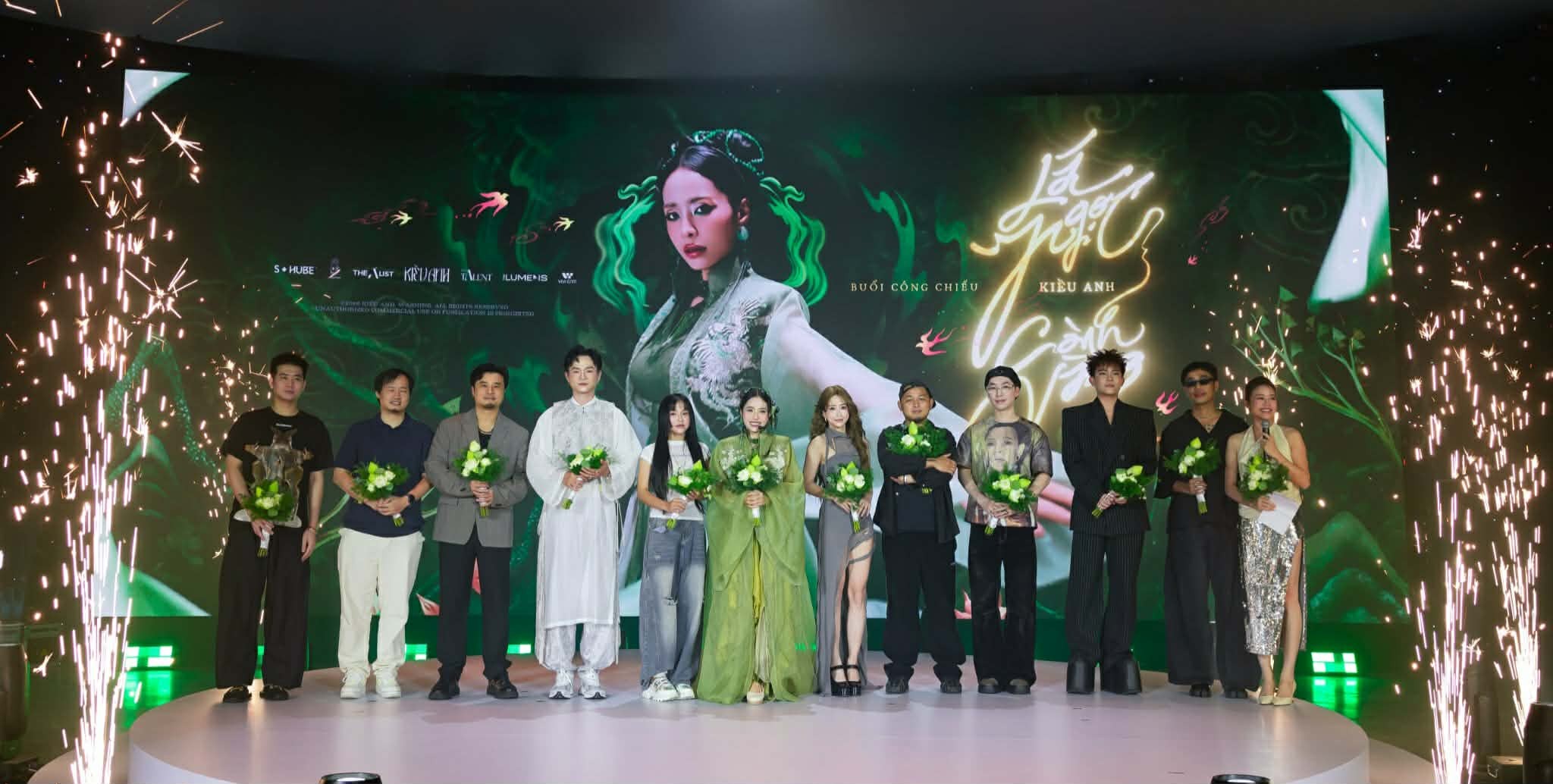 Ca nương Kiều Anh 'gây choáng' với MV 'Lá ngọc cành vàng' - Tác phẩm tôn vinh di sản văn hóa phi vật thể, vừa duy mỹ, vừa hiện đại