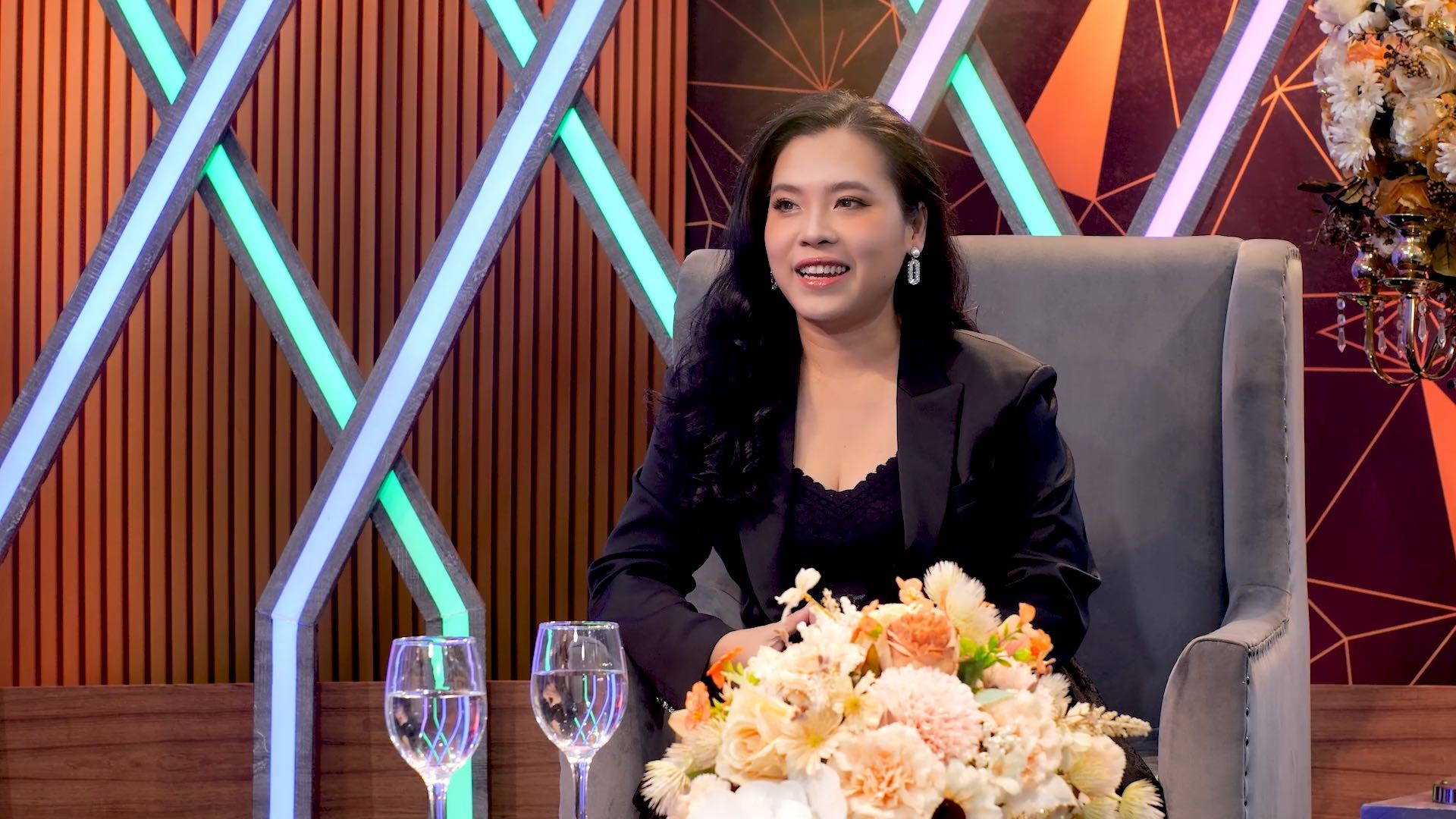 'Nữ hoàng gameshow' Huỳnh Phúc Thanh Nhân và áp lực sáng tạo khi 'gánh' 3 show một tuần